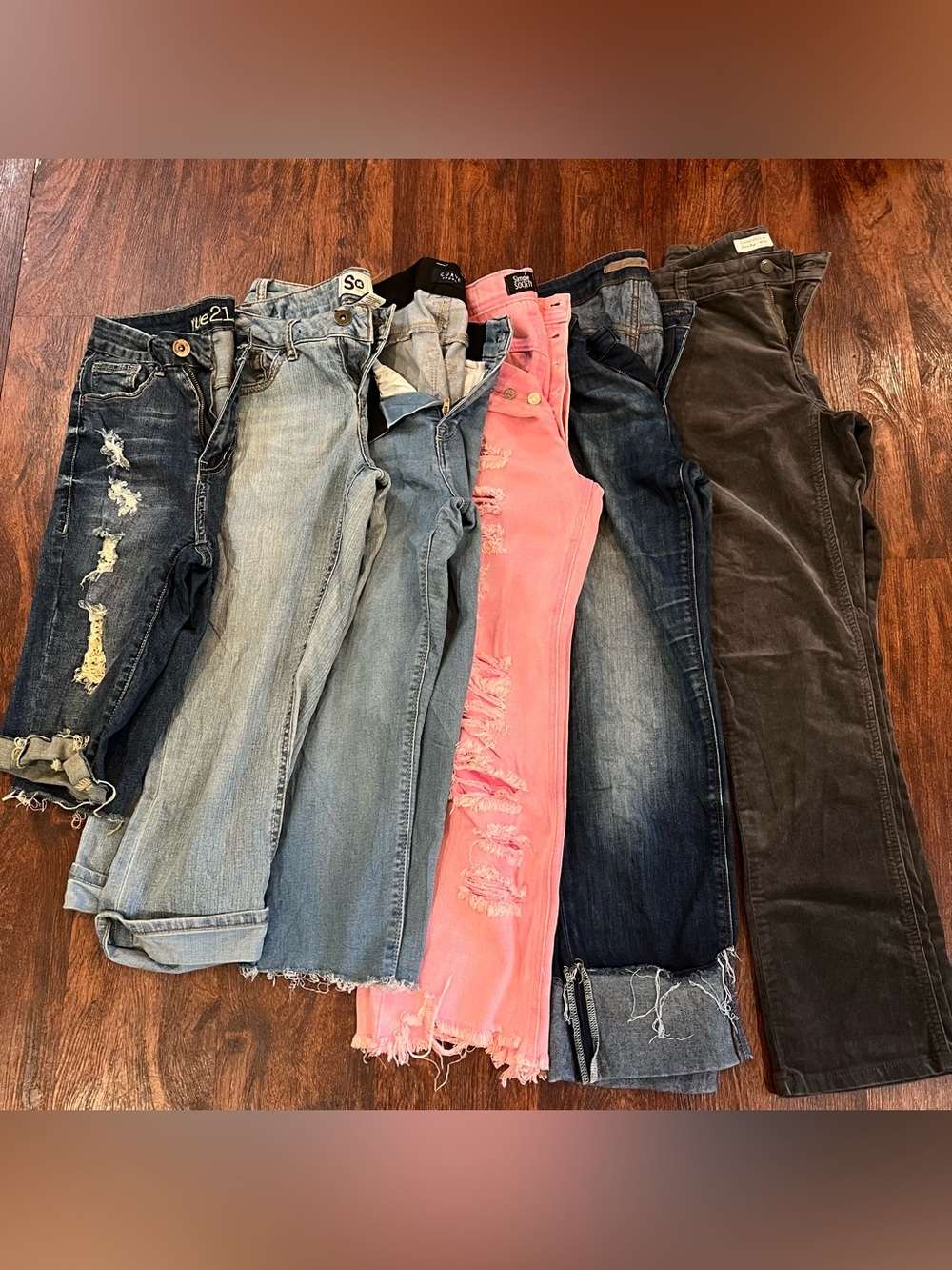 Mixed Women's Ankle & Cropped Pants - Pink Distressed & Denim Mix